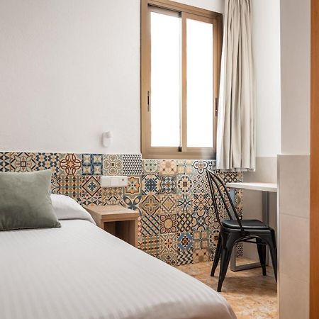 Hostal Baler Barcelona Buitenkant foto