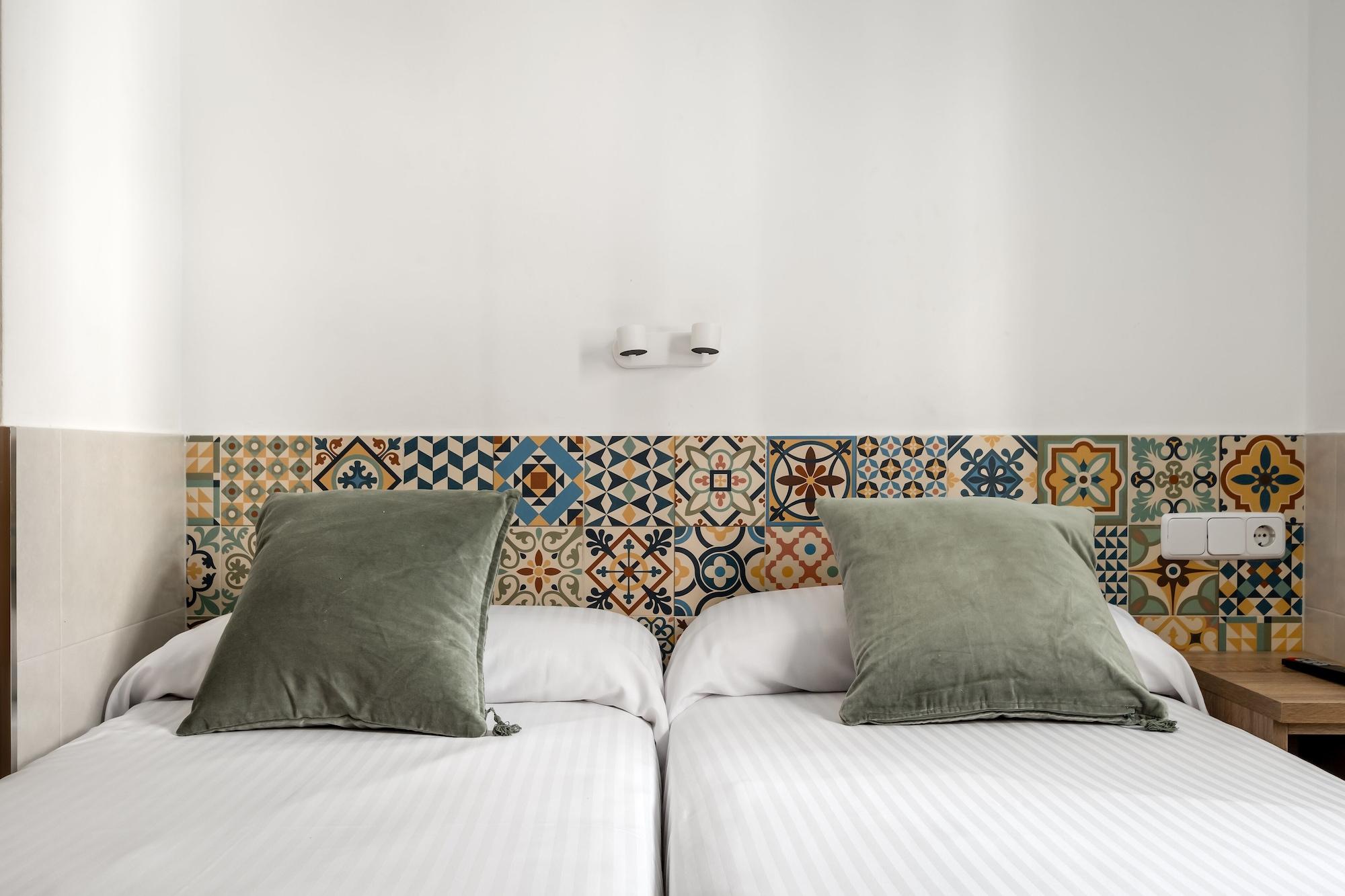 Hostal Baler Barcelona Buitenkant foto