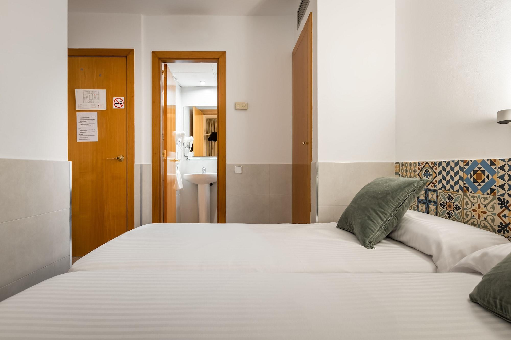 Hostal Baler Barcelona Buitenkant foto